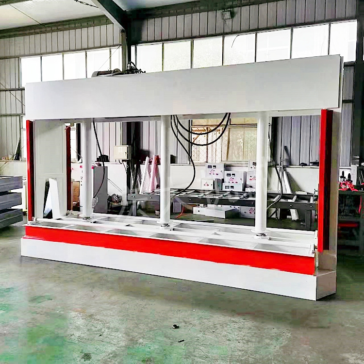 Foamed board polyurethane board coating machine, single side rolling equipment, insulation board, insulation board, and shaping press