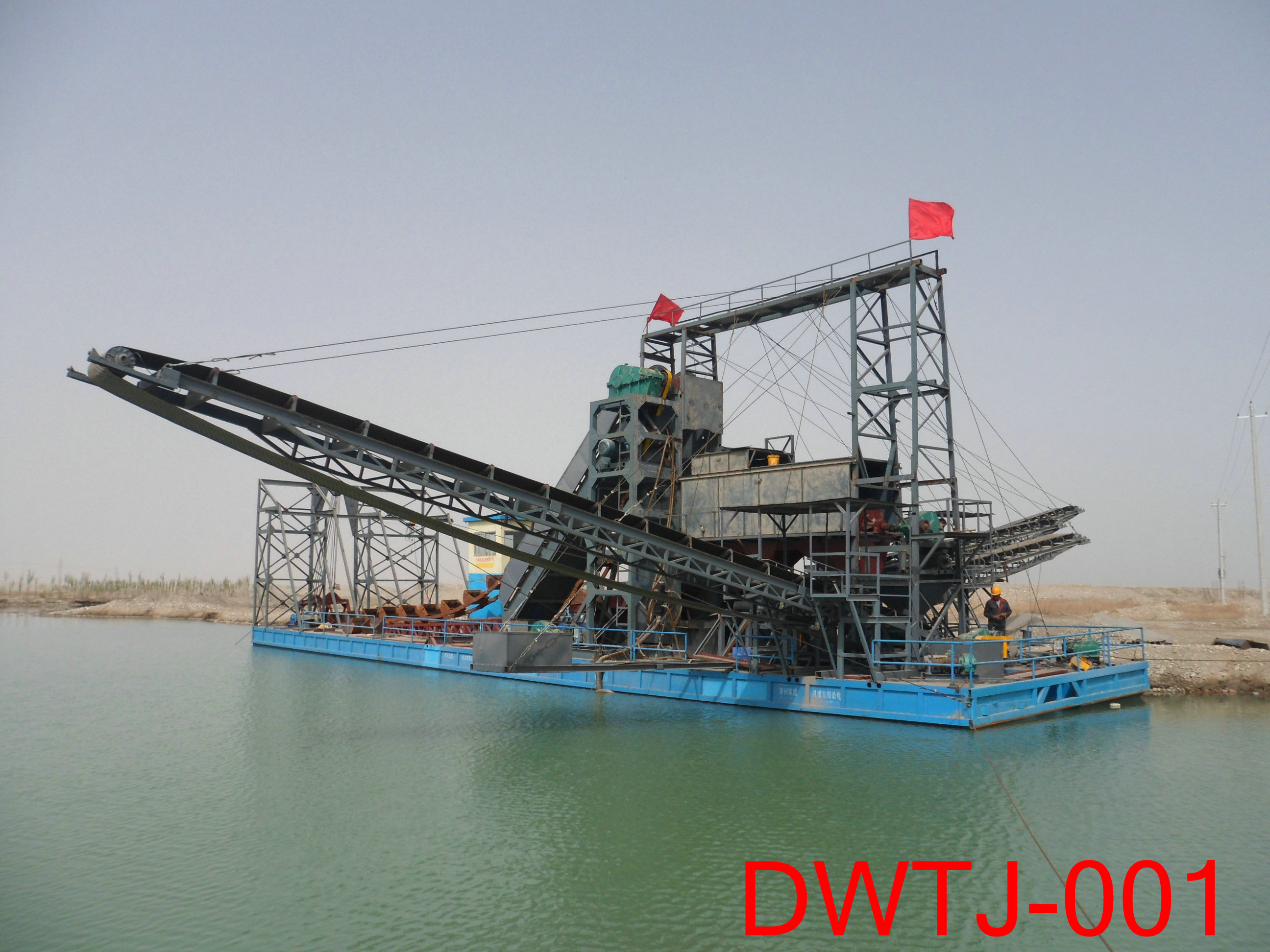 Chain bucket boat dredging dredging dredging of river channels, sand mining, hard foundation mining, pebble mining, screening, and adaptability to various raw materials