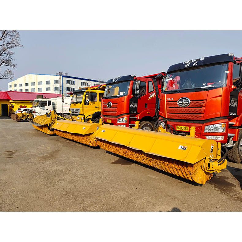 Oblique Snow Sweeper Snowplow Oblique Angle Sweeper HCN Tron Machine T01A