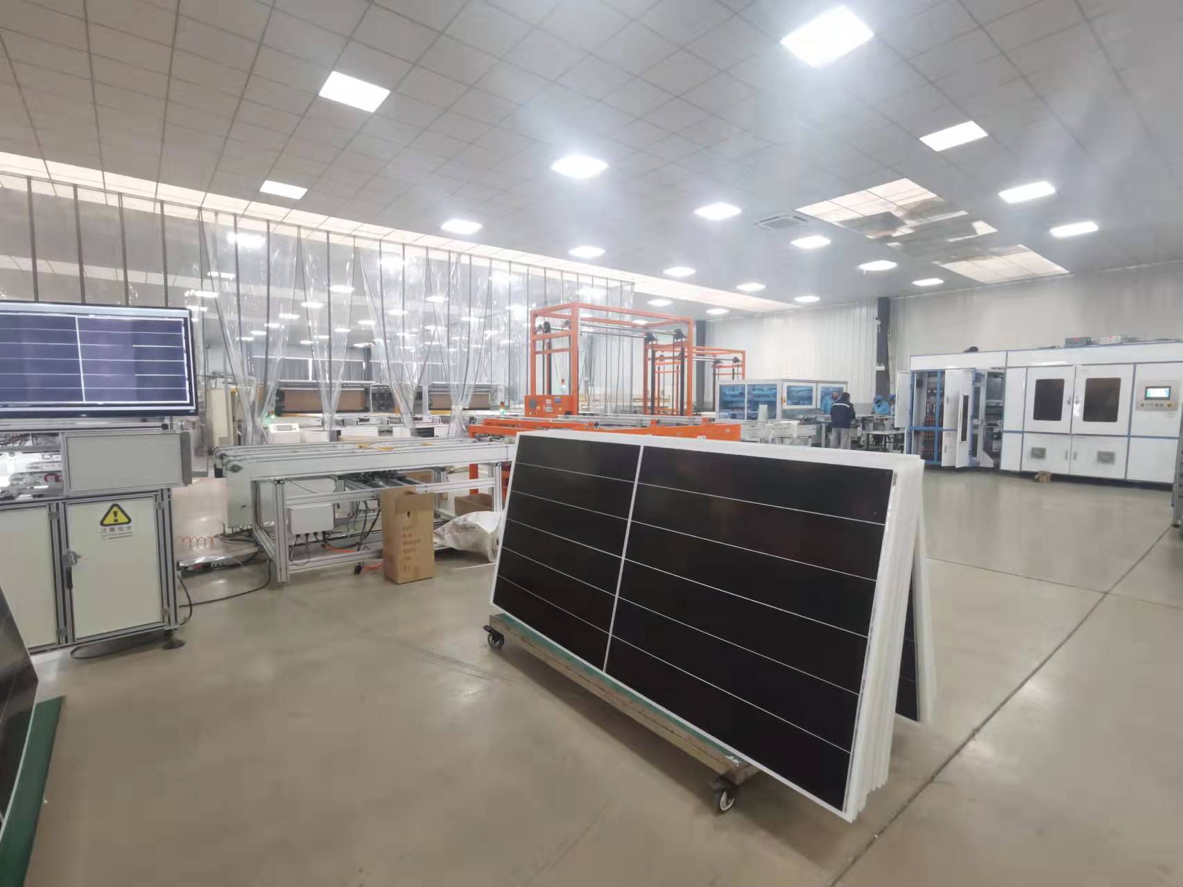 490W monocrystalline silicon stacked solar panel laminated photovoltaic panel module factory with a 25 year lifespan of positive A grade