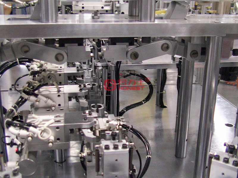 Non standard customized motor fully automated assembly equipment - Helix Intelligent Equipment