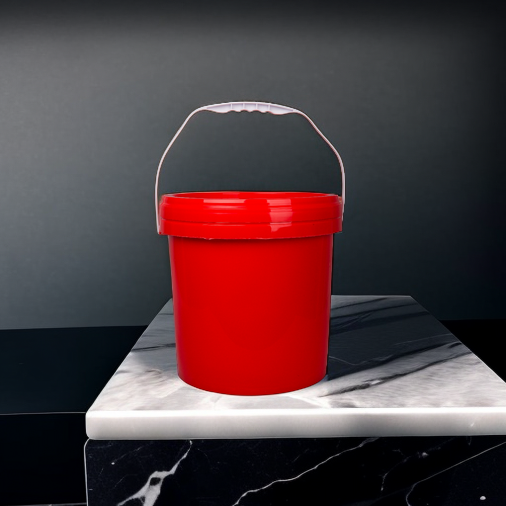 10L Red Gland Chinese Plastic Bucket Coating Water Agent Bucket 10L Circular Chemical Bucket Industrial Fertilizer Packaging Bucket