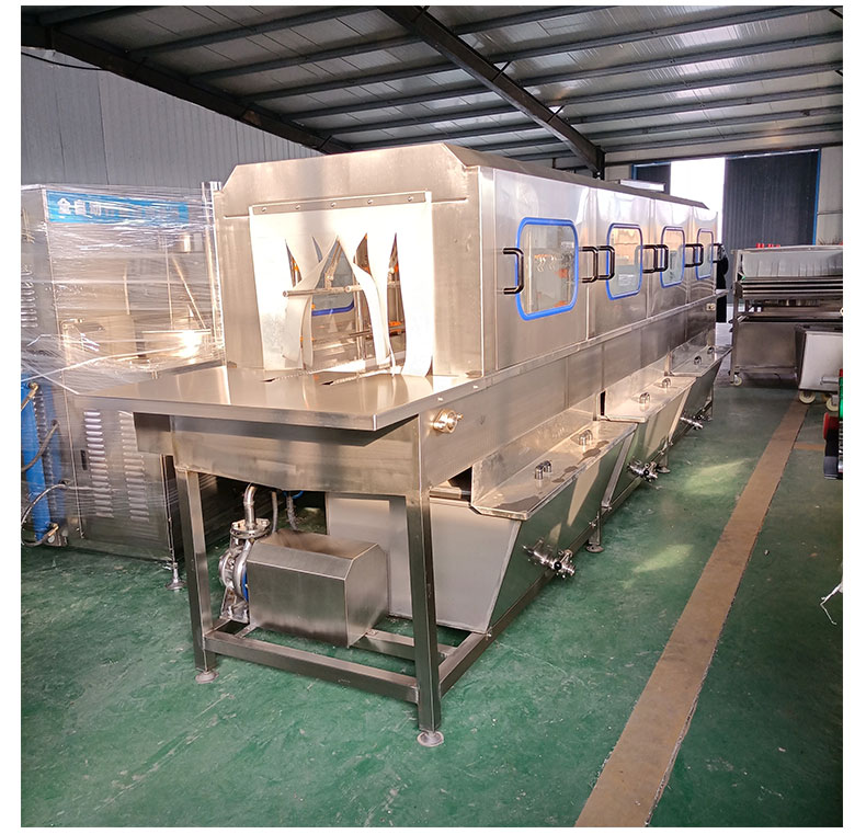 Fully automatic seafood basket cleaning machine, egg basket cleaning equipment, logistics box, basket washing machine, Liangxin