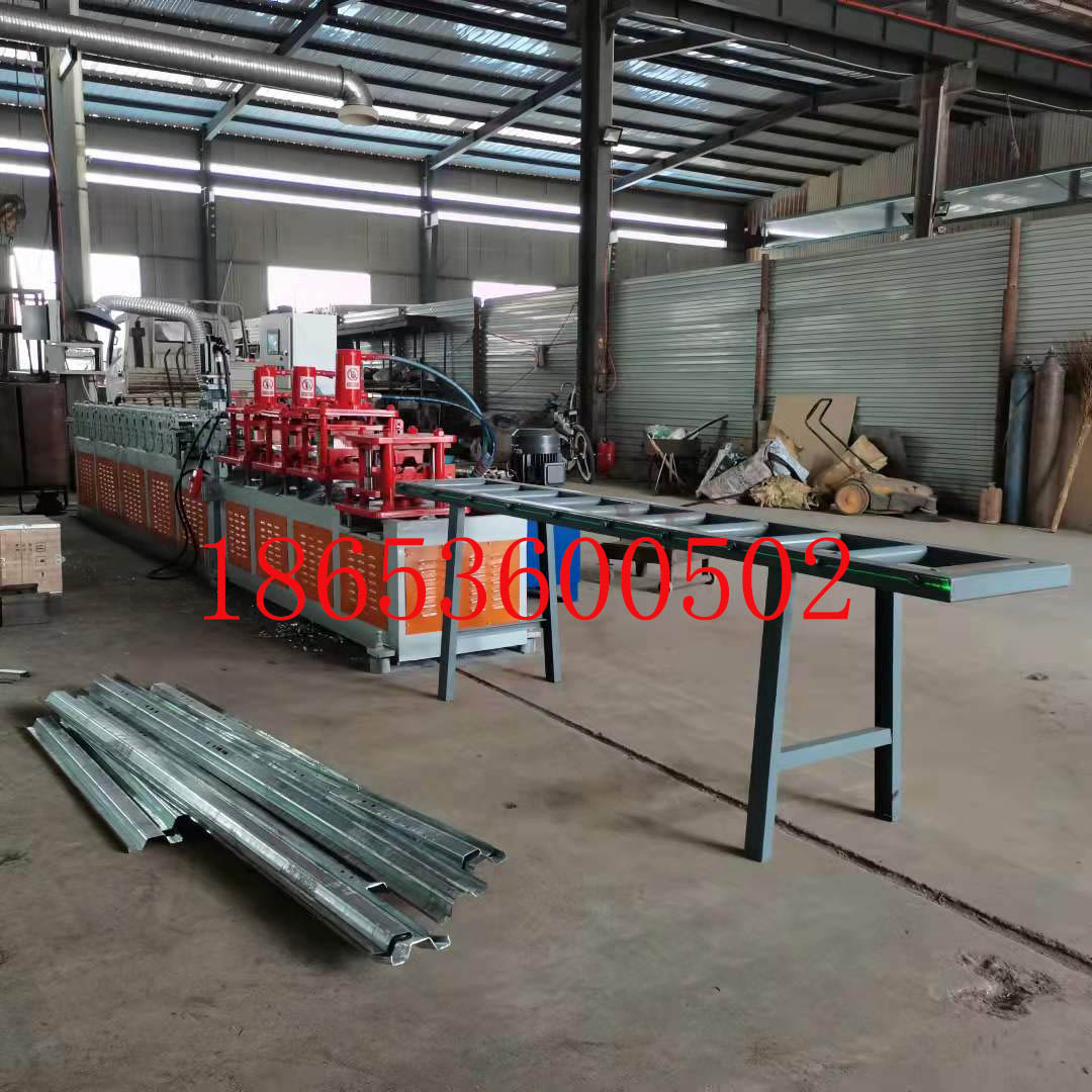 The cold bending forming machine for the side bumper and guardrail of fully automatic trucks can be customized according to the drawings