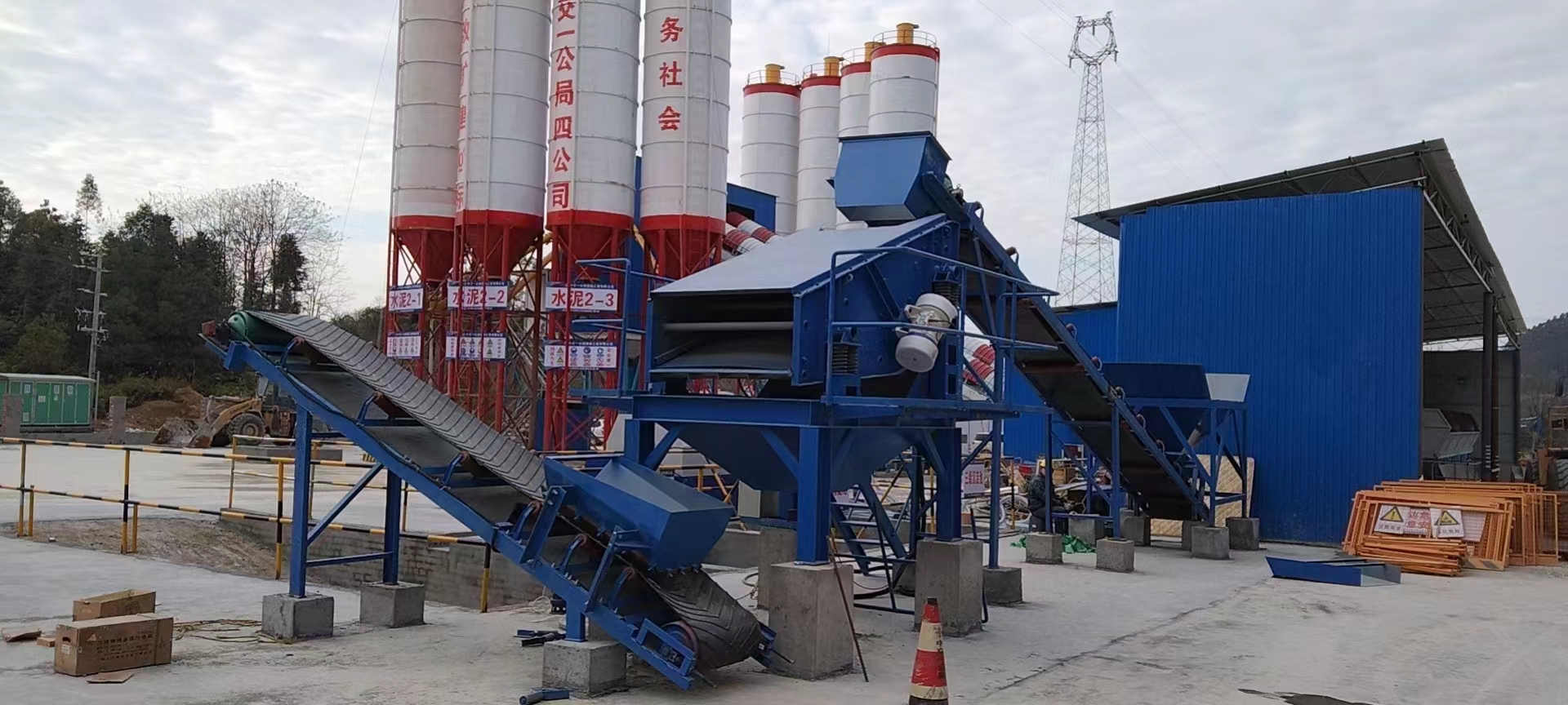 Construction site stone desliming water washing equipment, vibrating stone washing machine SH300A model