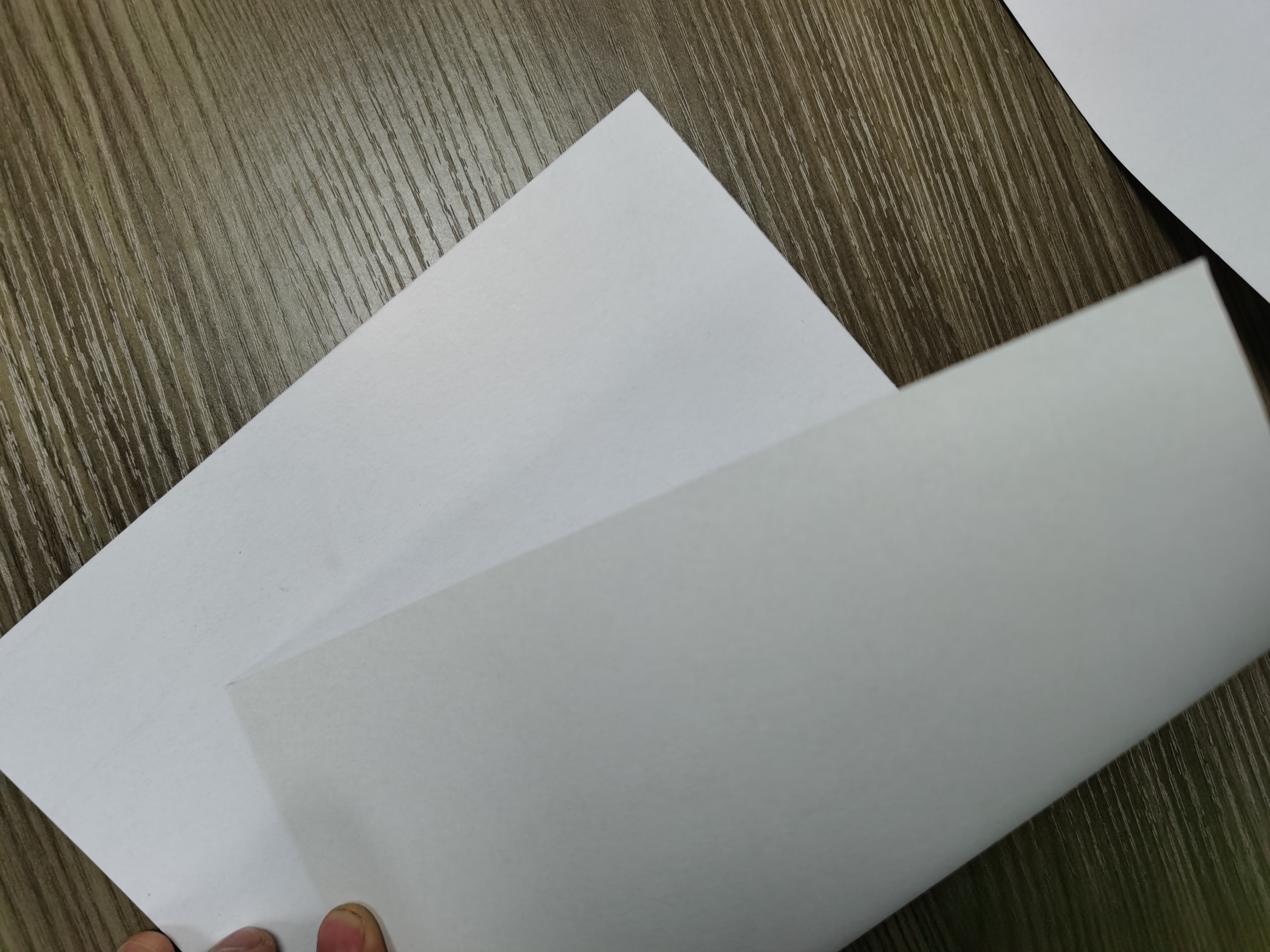 玩具卡牌吸塑白底白板纸250到500G 包吸塑印刷 货源稳定