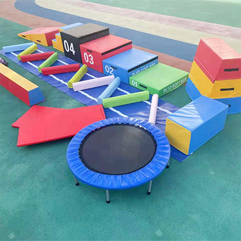 Complete set of sensory training equipment, running and jumping combination, obstacle props, kindergarten children's physical fitness, soft balance beam