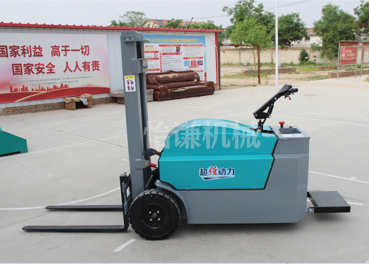 Yiqian Station Driven Electric Forklift Small Standing Stacker Source Manufacturer Quality Assurance