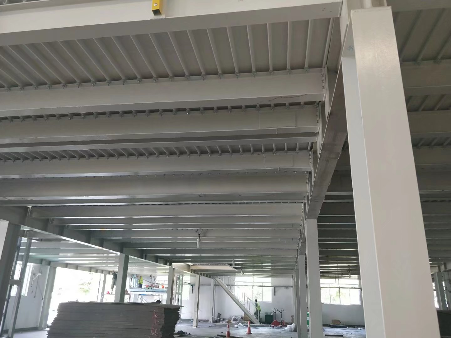 Hanyang attic shelf warehouse, second floor steel platform factory building, customizable partition platform construction