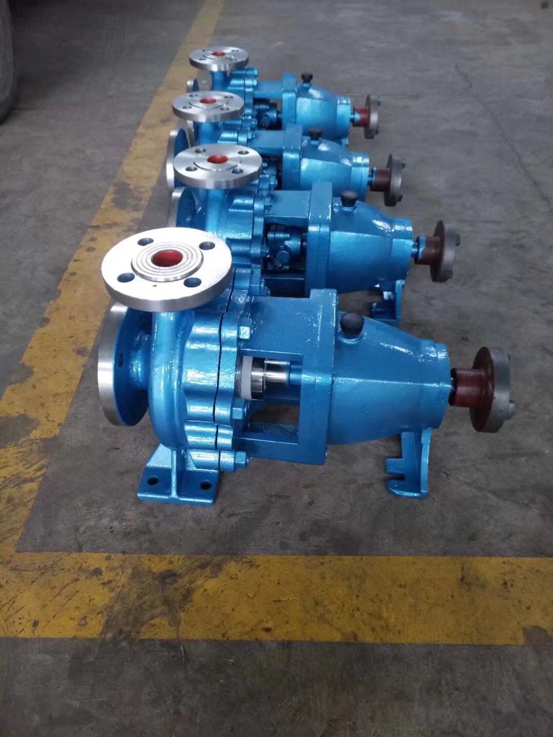 Zhuozhong IH stainless steel chemical pump delivers corrosive liquids or petroleum products