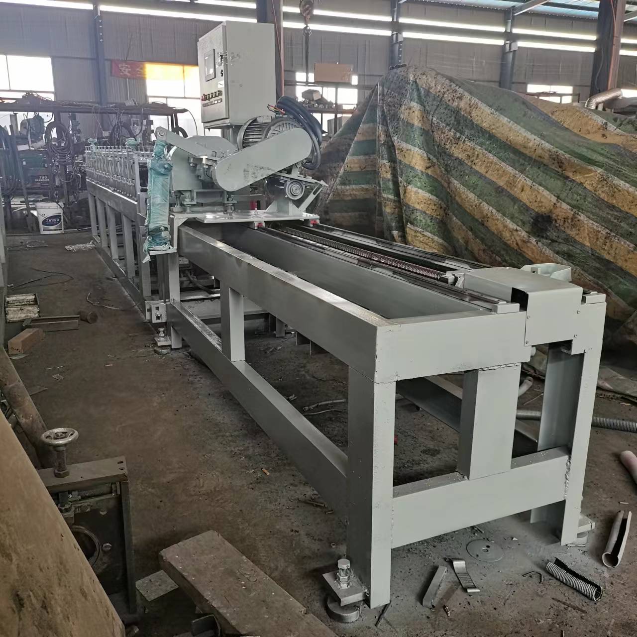 Machine for rolling shutter door 125 Anti wind shutter equipment Silencing Australian production molding machine Source manufacturer