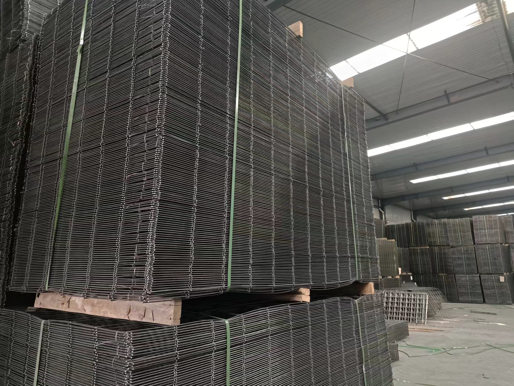 Building steel mesh, floor heating steel wire mesh, coal mine weaving and welding mesh, iron wire mesh factory