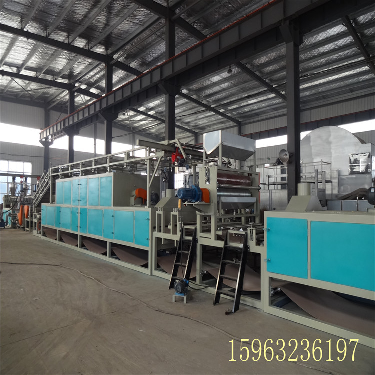 Dual color water conveying carpet equipment, Trent Machinery, Polyme hydrophobic carpet assembly line