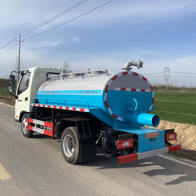 Blue Label Futian Aoling 4-way Sewage and Septic Suction Truck with 132 horsepower is suitable for small and medium-sized community enterprises, residential areas, and schools