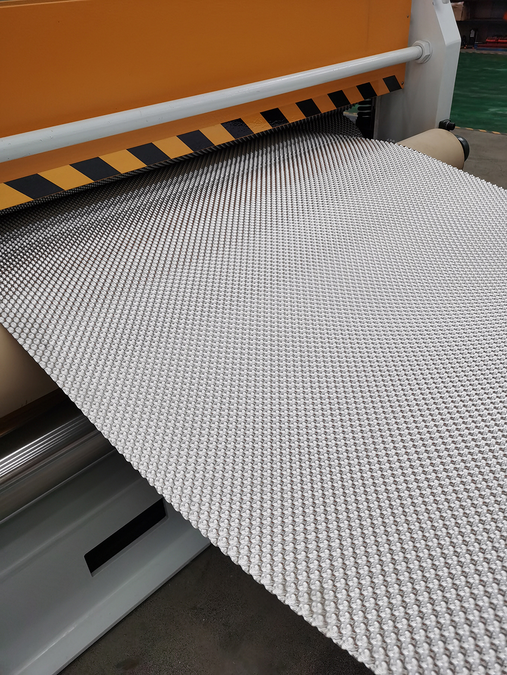 Supply 0.2-0.6mm stainless steel rolling plate pearl pattern embossing machine equipment, Jinkema roller embossing machine brand