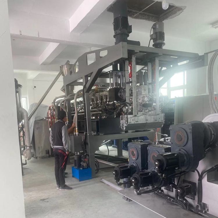 PET production line plastic sheet equipment, sheet metal anti oil smoke protection ability, high-temperature resistance independent research and development