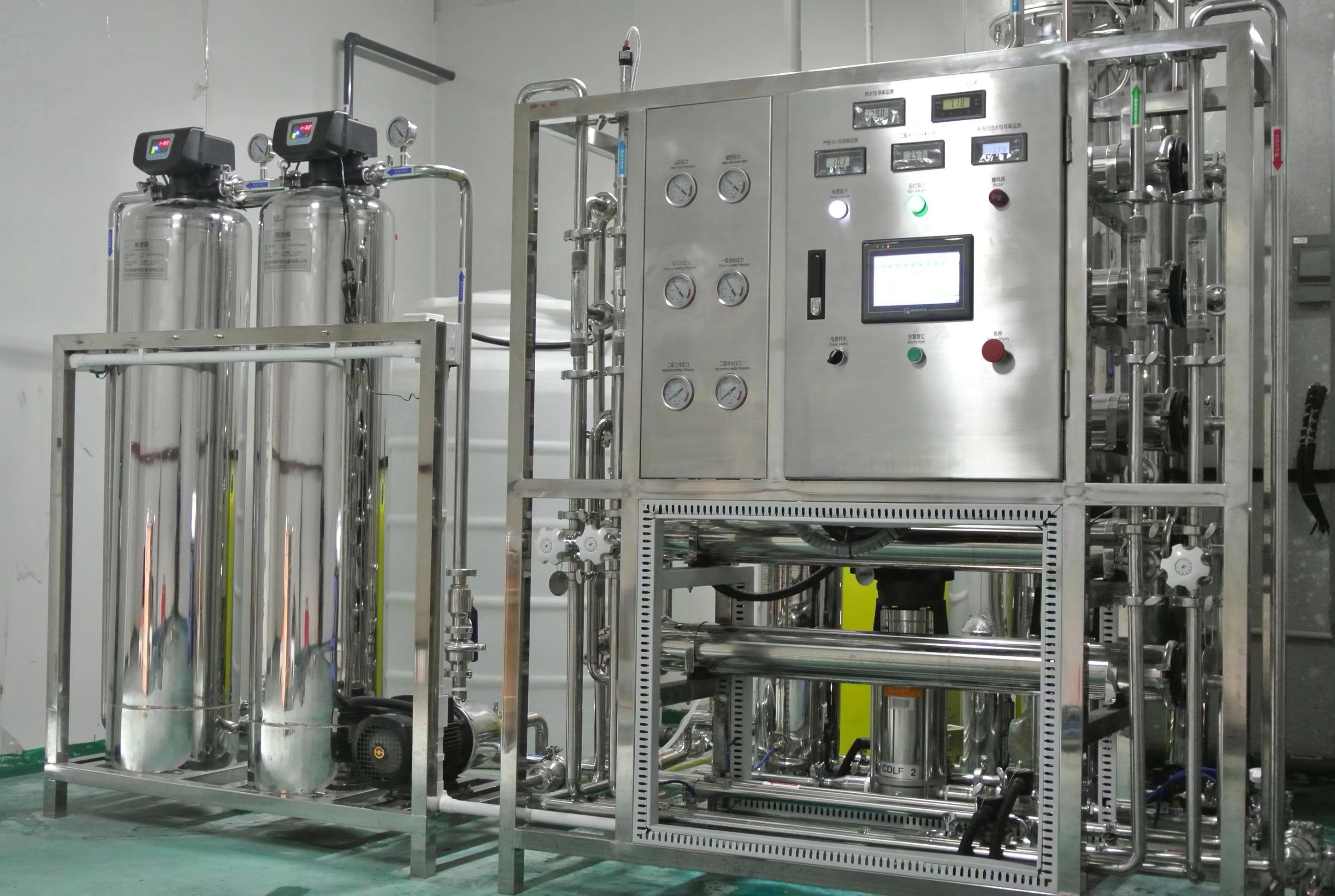 Youli Pure Water Equipment is a professional manufacturer of customized ultrafiltration equipment, deionized water equipment, RO reverse osmosis equipment