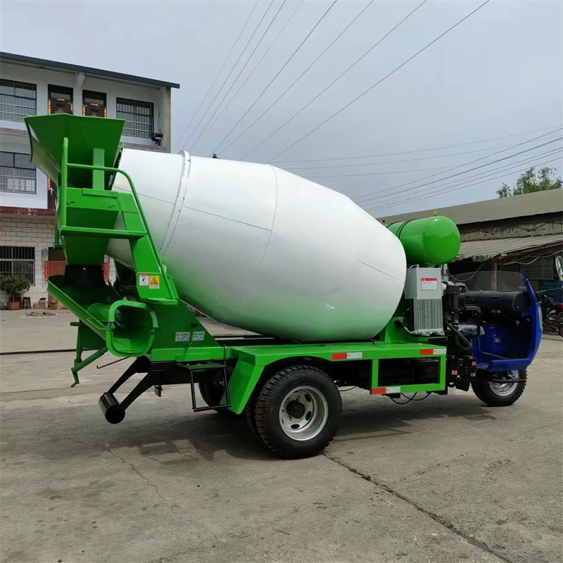 Modification of Junde Concrete Mixing Transport Vehicle to a Small Mixing Tank Car with 1-2 Cubic Five Wheel Cement Mixing Truck