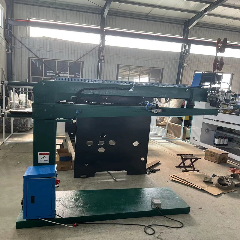 Single and double servo push plate 1600 type box nailing machine semi-automatic foot operated manual box nailing machine