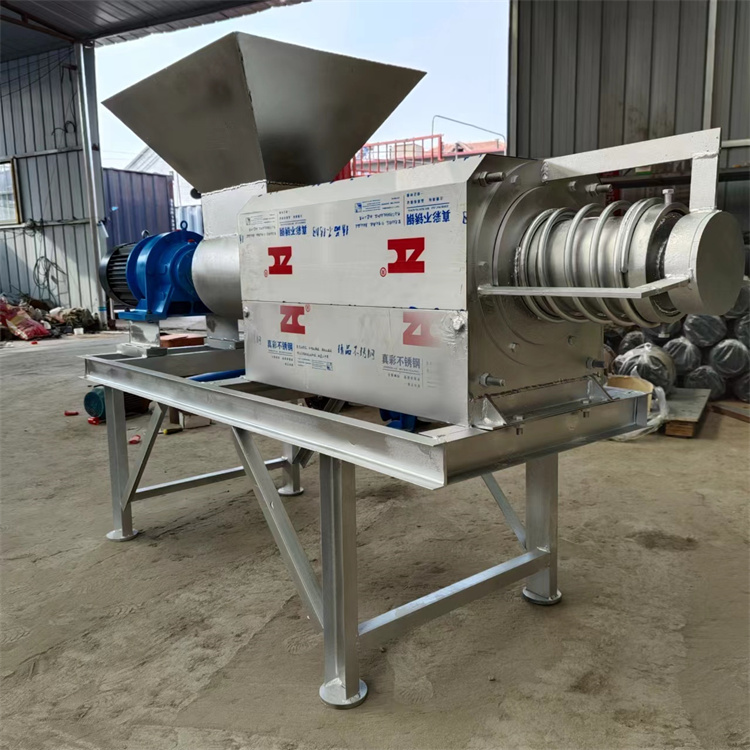 Solid-liquid separator Chengyu spiral extrusion pig manure dehydrator 300 type distiller's grains processing machine