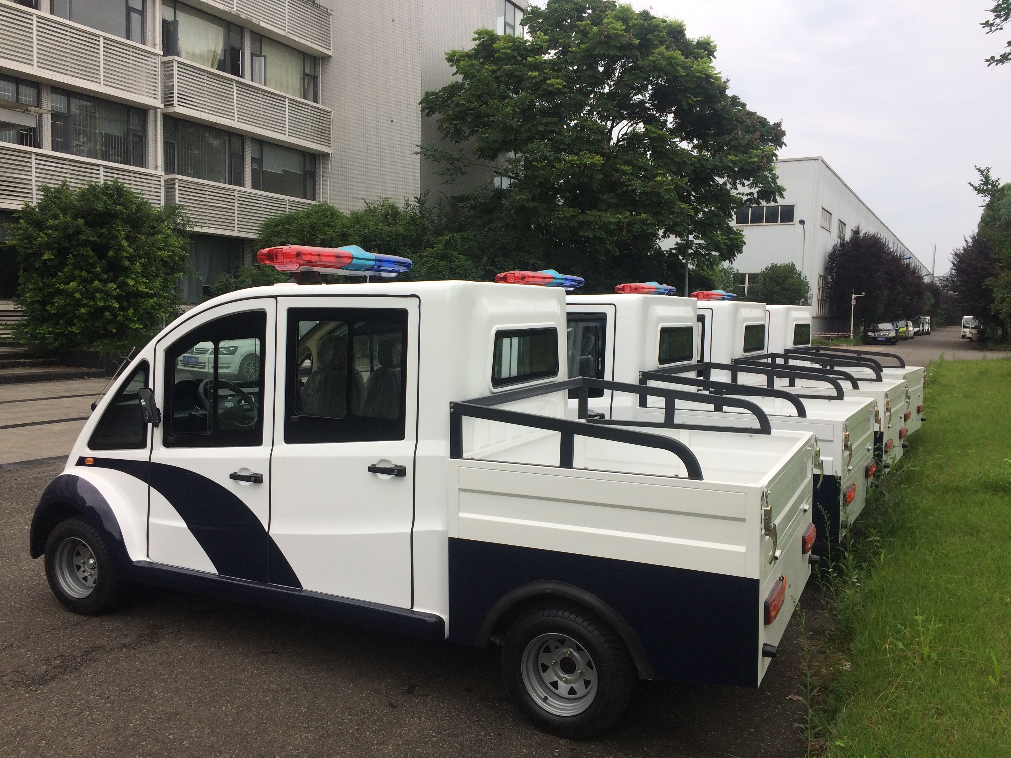 Sichuan Chengdu Mianyang Ya'an New Energy Electric Fire Patrol Vehicle 5-seater Pickup Electric Patrol Vehicle