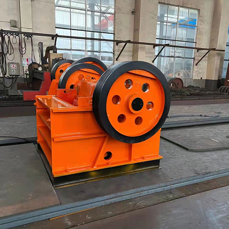 Jaw type fine crushing machine with good design process, complete supply of accessories, durability, and strong Sifeida machinery