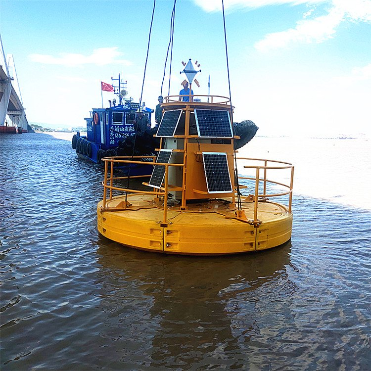 Online monitoring of water quality of ocean navigation buoys with solar warning lights floating