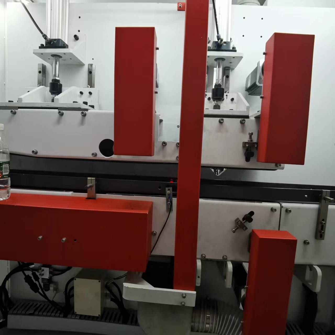 Fully automatic rotary tissue single channel large rotary small toilet paper cutting machine