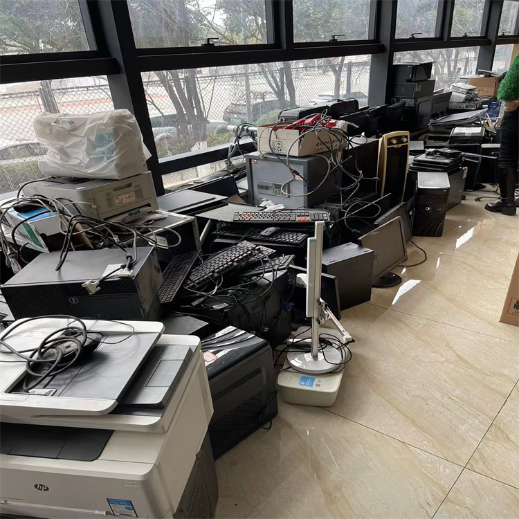 Purchase of second-hand laptop recycling consoles and secure cooperation in cash transactions