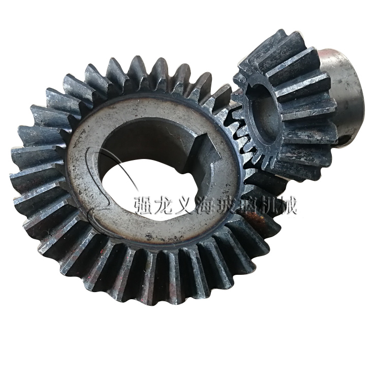 Straight edge machine gear with 32 teeth and 16 teeth transmission gear, iron bevel gear, glass straight edge machine accessories, beveling machine