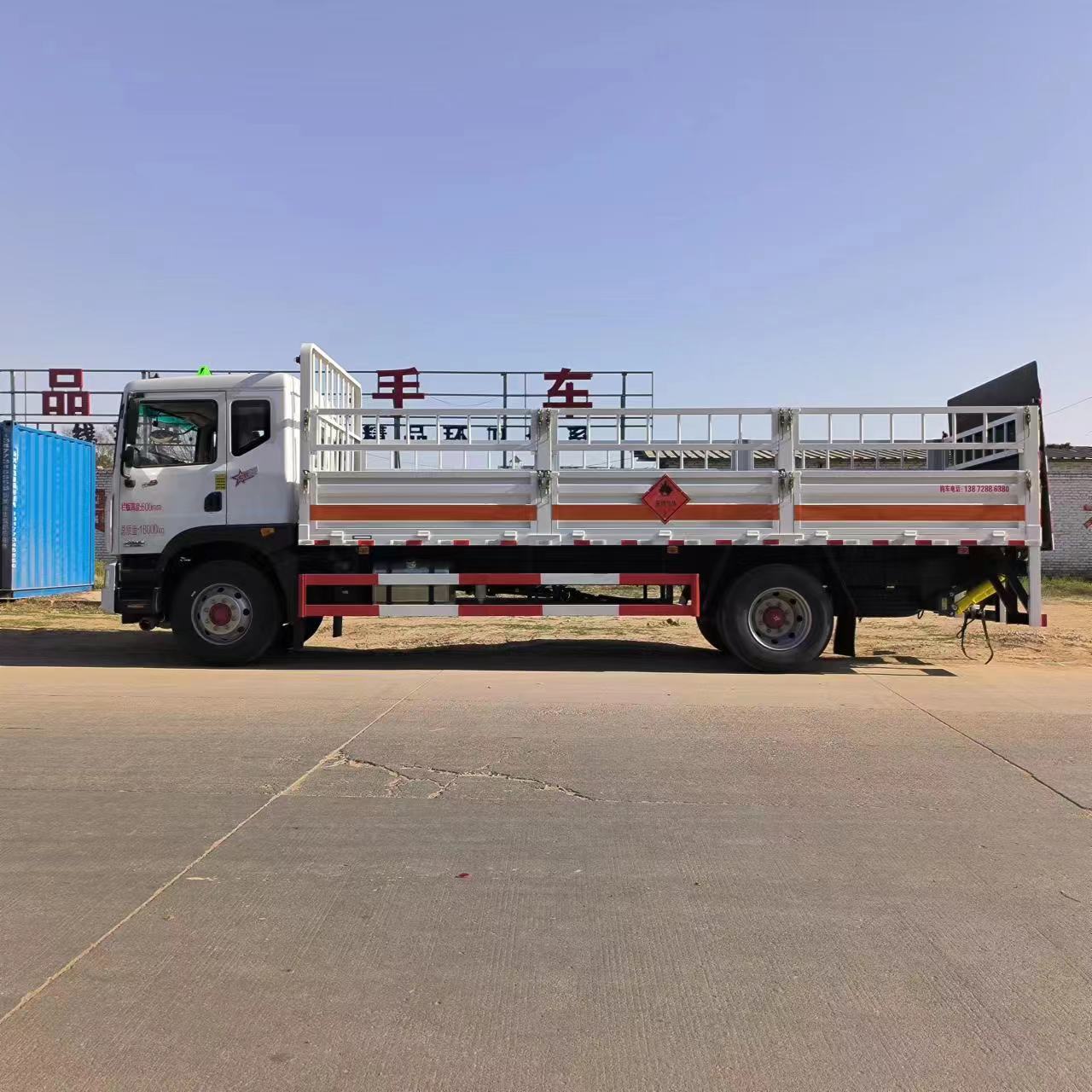 Gas cylinder truck Dangerous goods truck Class II flammable Liquefaction of gases Liquefied petroleum gas Natural gas dangerous truck