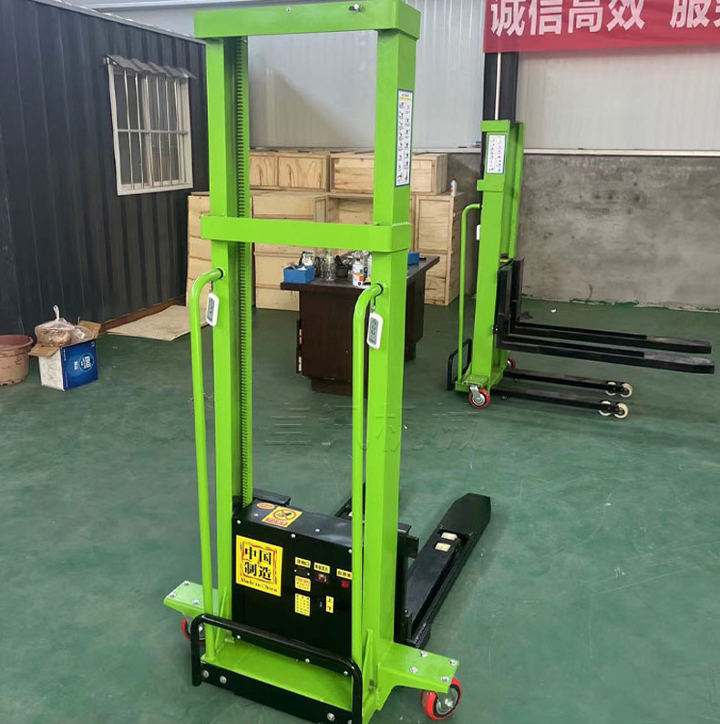 Electric forklift, portable fork, energy-saving and environmentally friendly, small and customizable