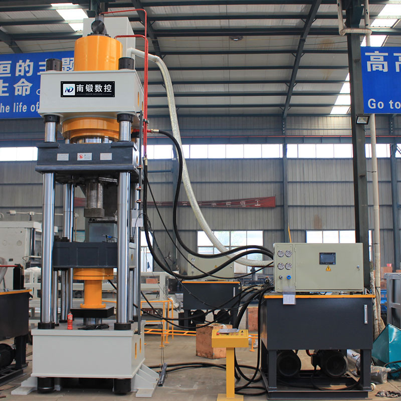 800 ton graphite crucible hydraulic press 630T800T cordierite mullite sagger forming hydraulic press