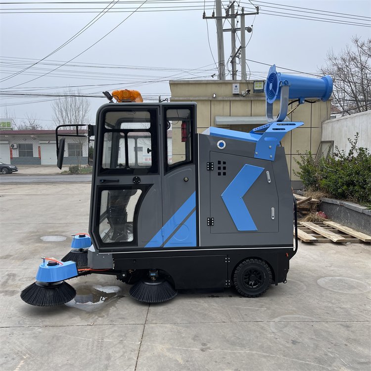 电动驾驶式扫地机 全自动清扫一体车 可喷雾消毒 适用于 景区街道厂区