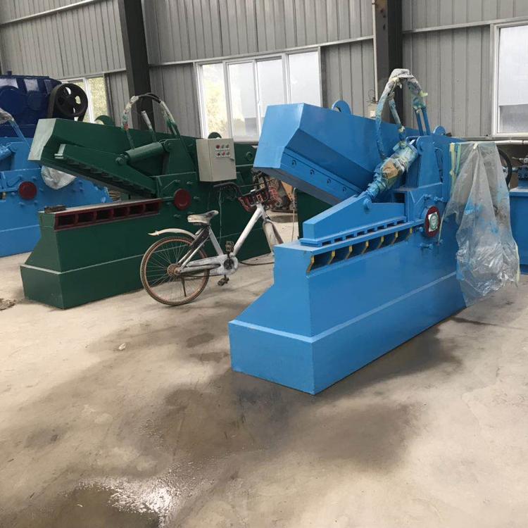 Q43-315 ton crocodile type old metal shearing machine Metal crocodile shearing 1 meter hydraulic iron shearing machine