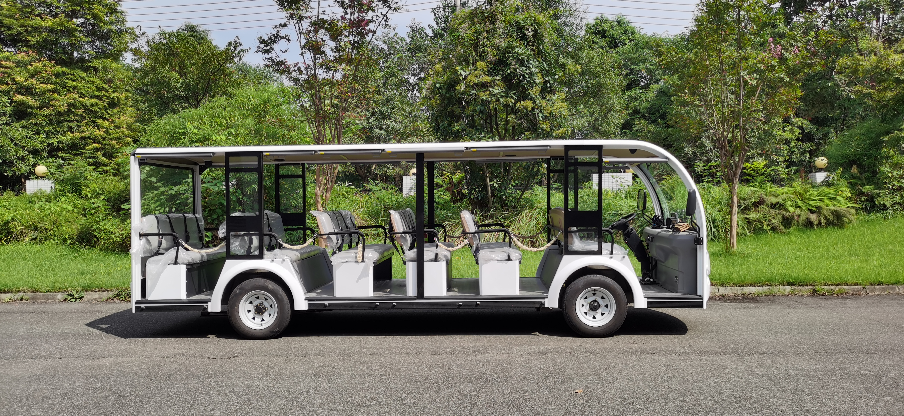Hainan Haikou Sanya Scenic Spot Electric Sightseeing Bus 23 New Energy Sightseeing Bus Customized by the Manufacturer
