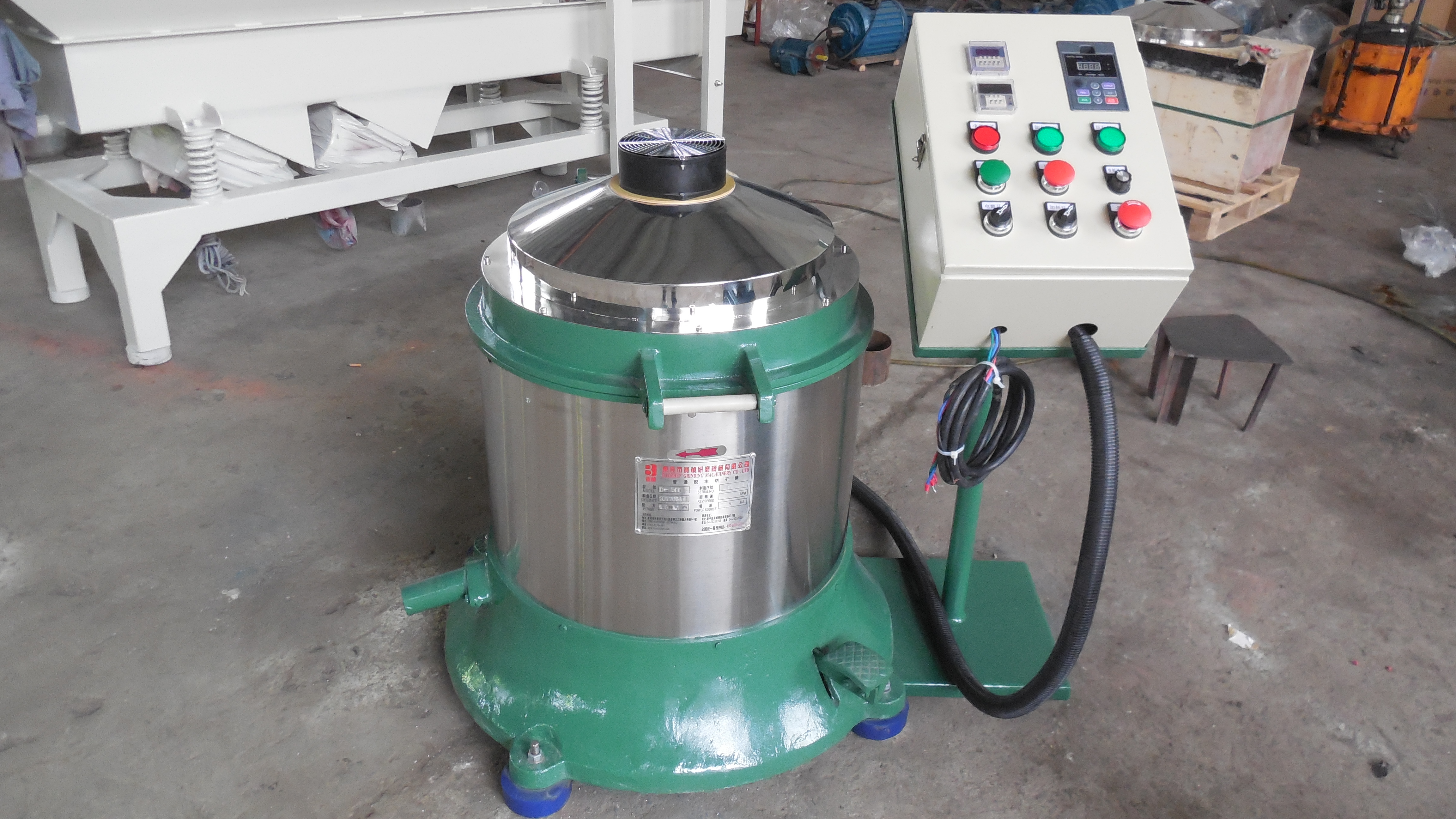 Ordinary dehydration and drying machines are directly supplied by manufacturers with high-efficiency drying equipment, which is energy-saving and environmentally friendly