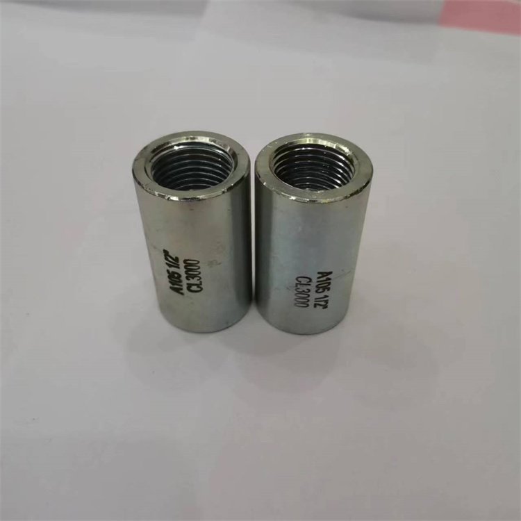 GB/T14383 双螺口管箍 DN50*32 材质 A105 GALV 热镀锌 承航可定制 产品关键词:32的镀锌管箍;5032管箍
