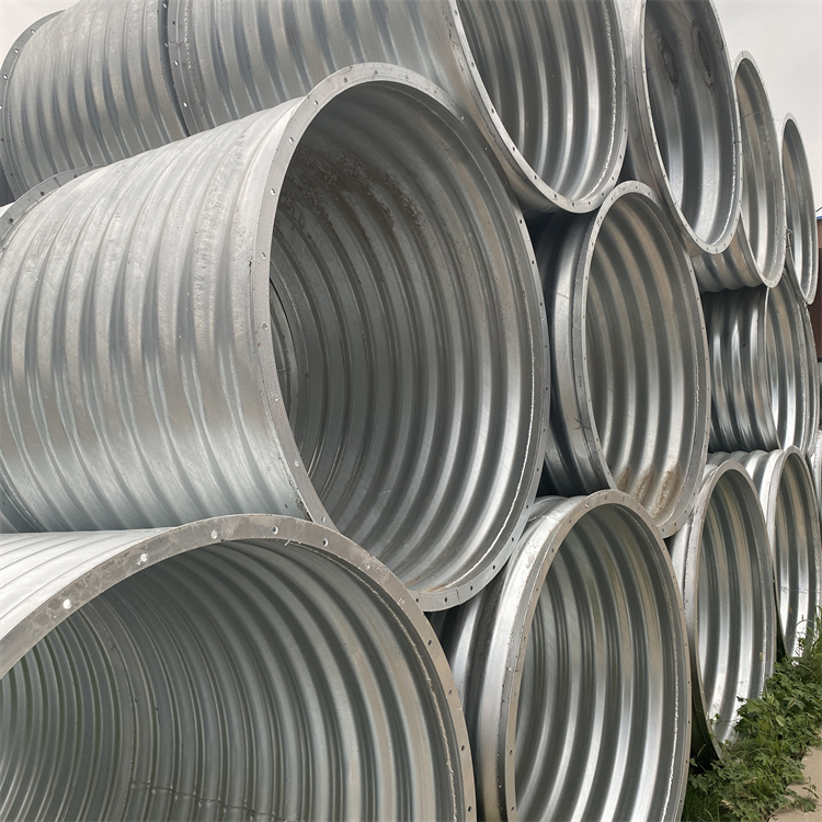 Yuanchang produces hot-dip galvanized metal corrugated culvert pipes for highway culvert drainage construction, with a diameter of 2 meters