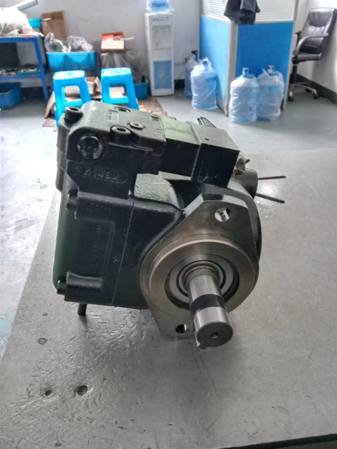 Repair hydraulic oil pump manufacturer Auger PVG-100 for twisting and weaving machines