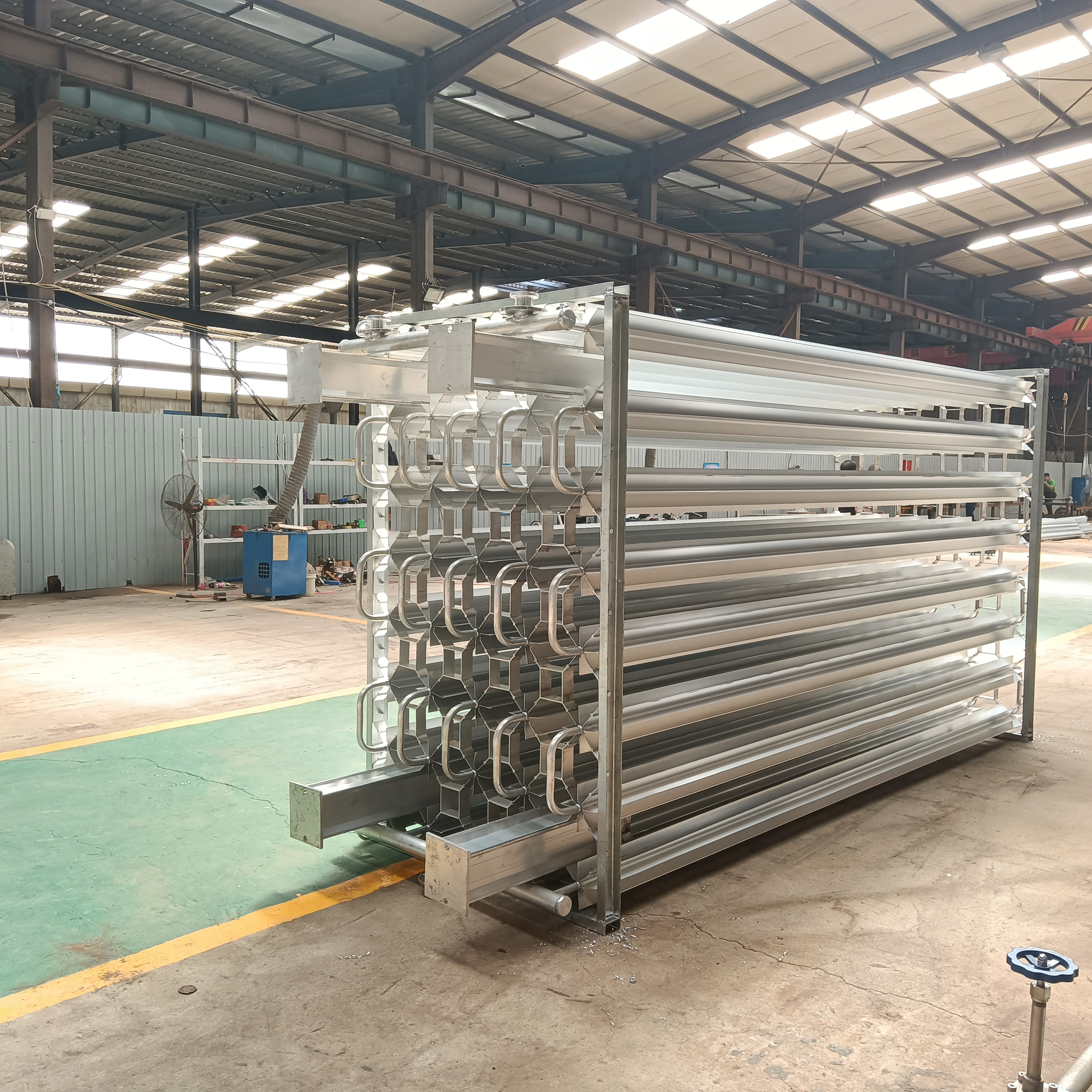 Supply 500 cubic meters of air heated vaporizer, lng vaporizer, aluminum alloy material, thickened fins, stable performance