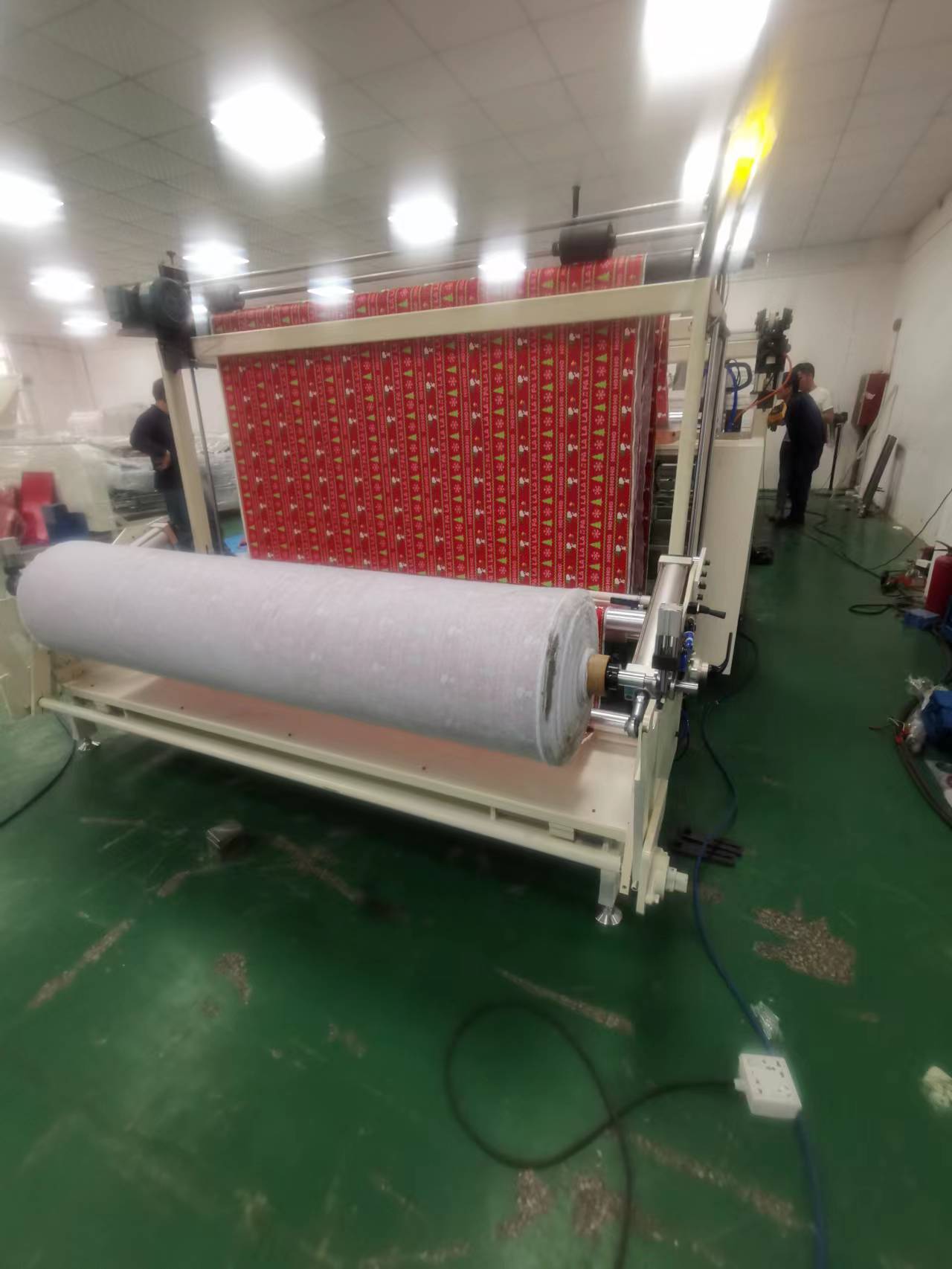 Automatic tablecloth machine Fully automatic tablecloth machine Cutting machine Table cloth sewing machine