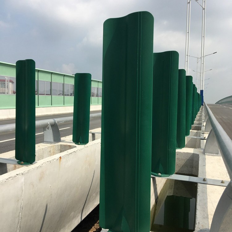 高速公路玻璃钢防眩板 制作标志牌 树叶型道路隔离栏 里程碑