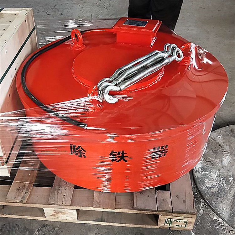 输送带自动除铁器 工业矿山强磁板式除铁机 皮带机吸铁器