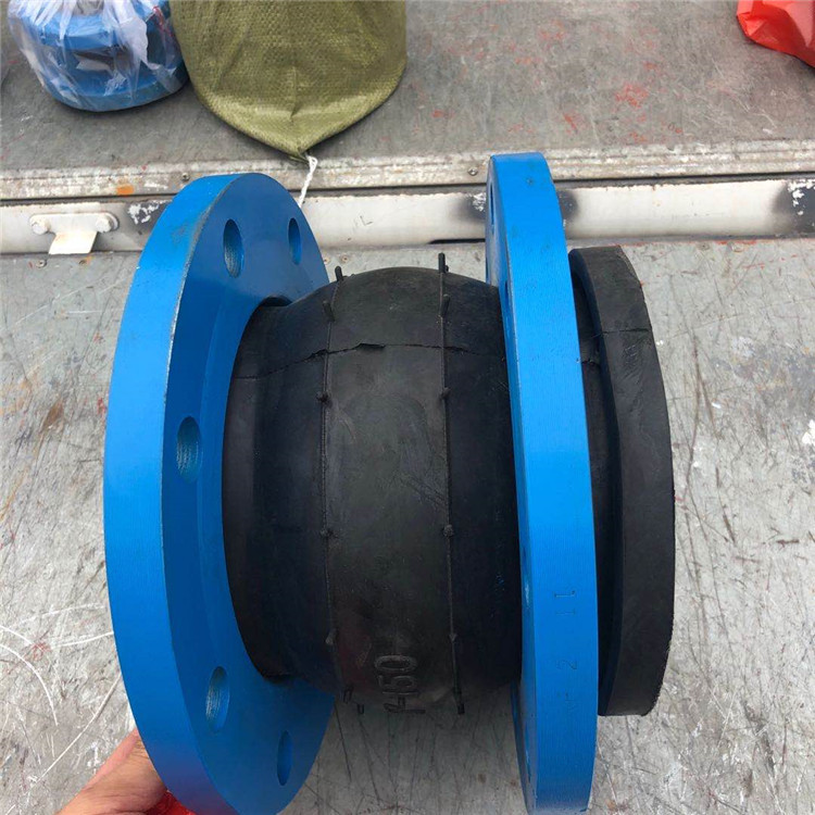 Qixin customized hot spray plastic flange flexible joint, metal hose, rubber flexible joint, bending rubber joint