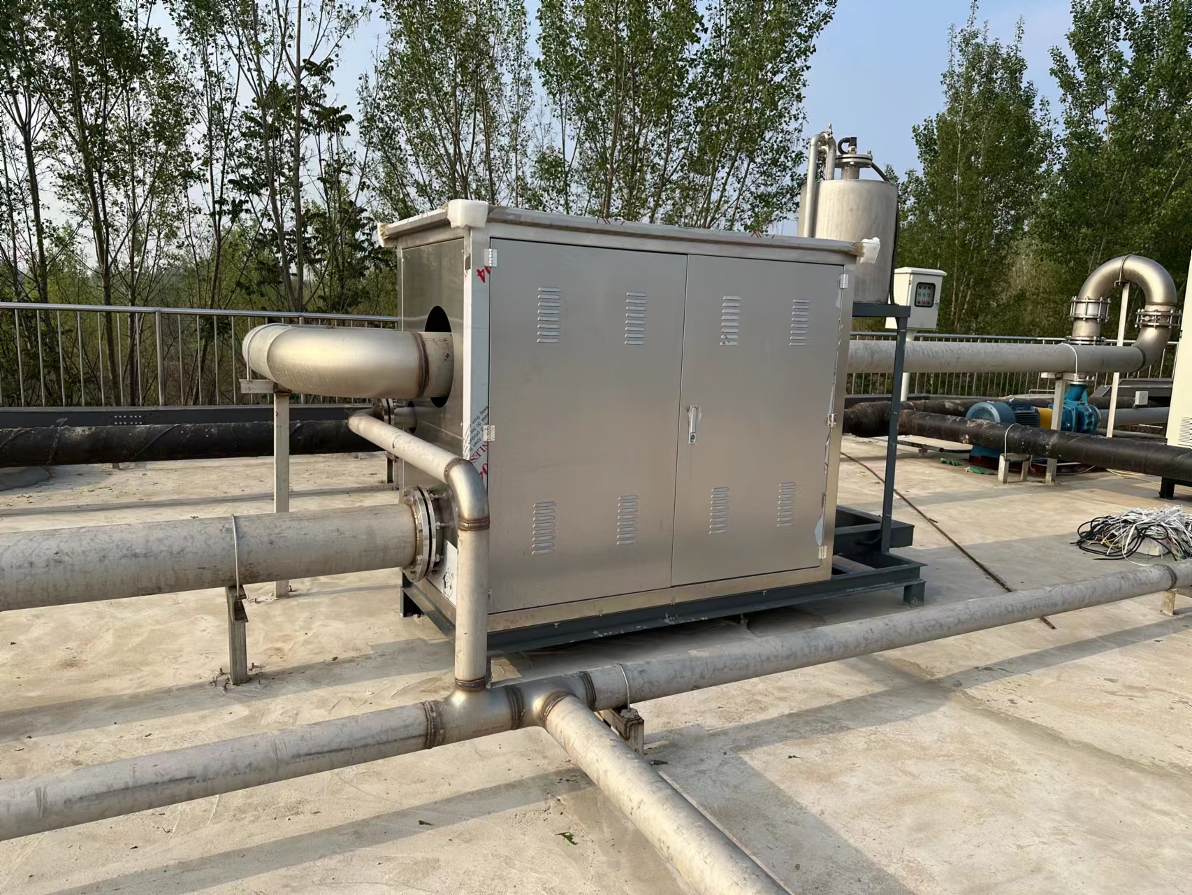 Ruihua Environmental Protection Ozone Preparation Device Large/Plate Type Ozone Generator Manufacturer of Environmental Protection Equipment