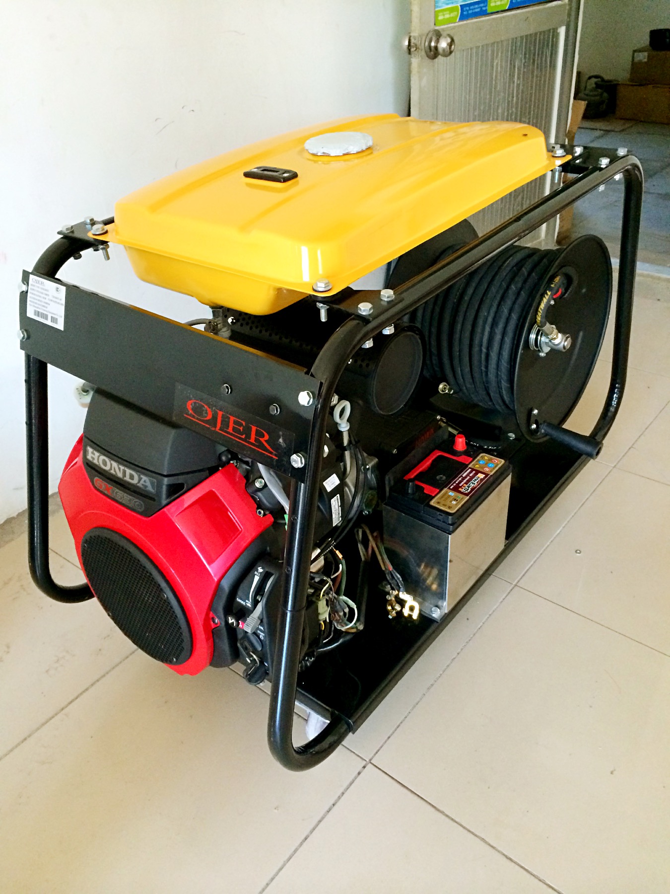 Pipeline dredging high-pressure cleaning machine Kaiyu KY-1550H is suitable for hotels and restaurants with a pipe diameter of 300, 400, and 500mm