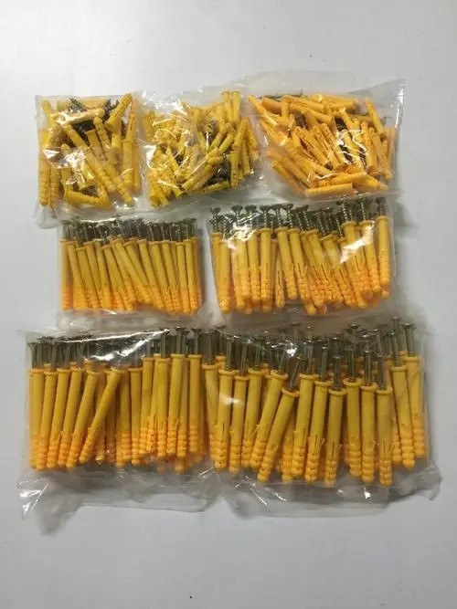 Small Yellow Croaker Plastic Expansion Pipe Expansion Plug Nylon Expansion Plug Anchor Bolt Expansion Screw Wall Plug Factory