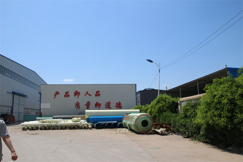 Insulated fence pipe type wholesale power pipe type telescopic fence manufacturer's supply