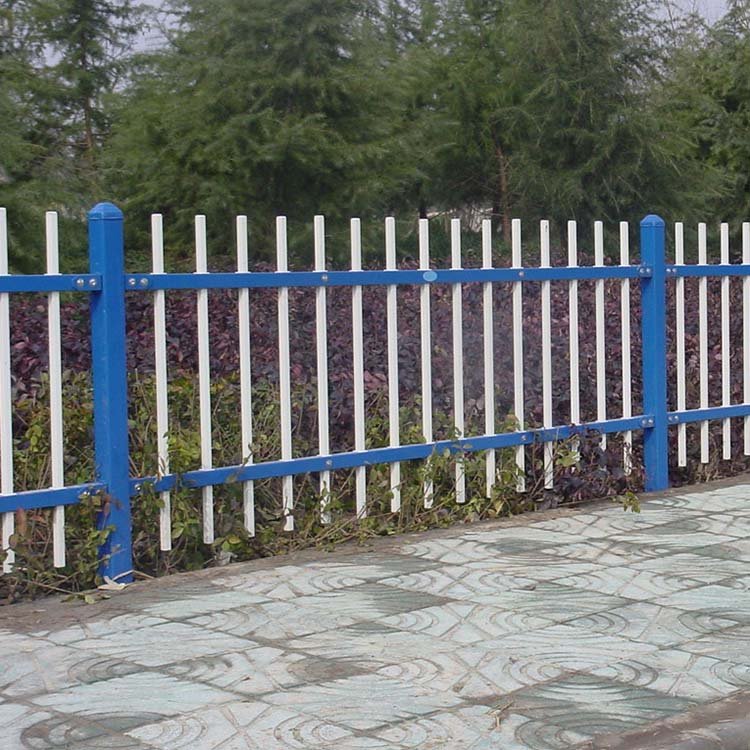 Community wall safety isolation fence, road isolation zinc steel guardrail, rural courtyard wall spray plastic fence